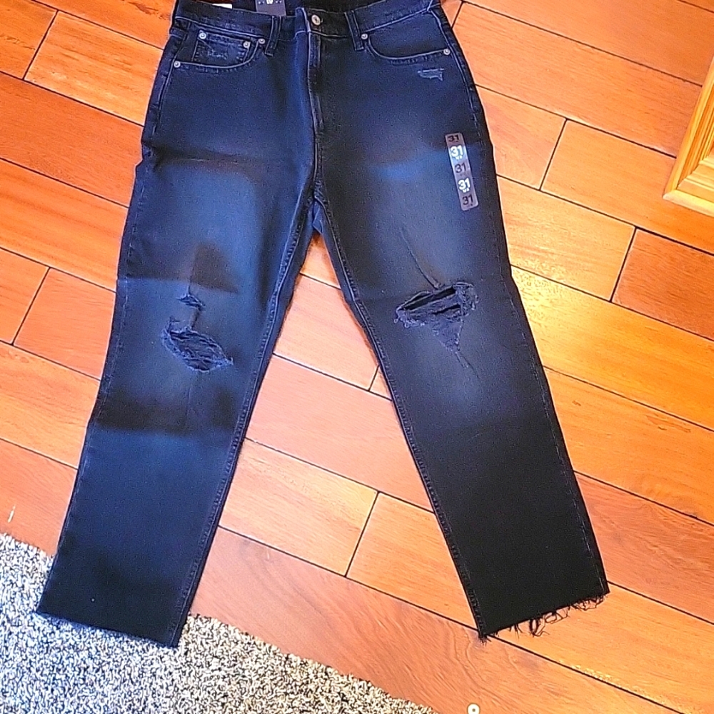 Gap cheeky, straight, high-rise black distressed denim